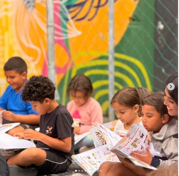 Alunos desenvolvendo hábitos de leitura